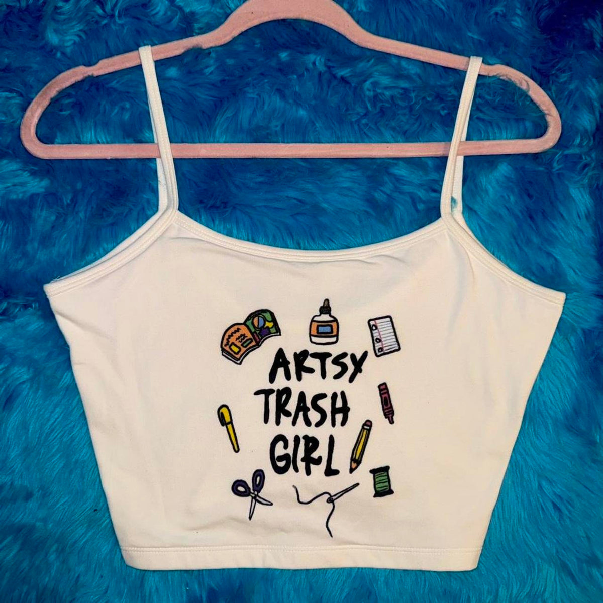 ARTSY TRASH GIRL CROP